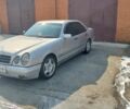Серый Мерседес 200, объемом двигателя 2 л и пробегом 250 тыс. км за 3000 $, фото 7 на Automoto.ua
