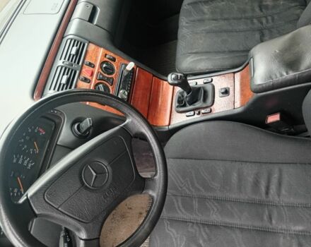 Мерседес 200 1997 в Васильковке на Automoto.ua Серый Мерседес 200, объемом двигателя 2 л и пробегом 244 тыс. км за 3000 $, фото 6 на Automoto.ua