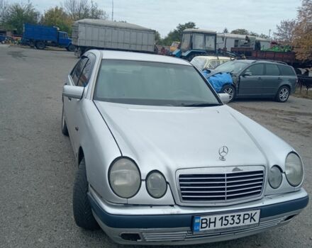 Мерседес 200 1997 в Васильковке на Automoto.ua Серый Мерседес 200, объемом двигателя 2 л и пробегом 244 тыс. км за 3000 $, фото 2 на Automoto.ua