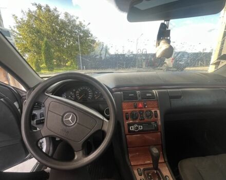 Мерседес 200 1999 у Здолбунове на Automoto.ua Сірий Мерседес 200, об'ємом двигуна 2.2 л та пробігом 480 тис. км за 2500 $, фото 7 на Automoto.ua