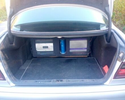 Серый Мерседес 200, объемом двигателя 2.2 л и пробегом 430 тыс. км за 3600 $, фото 2 на Automoto.ua