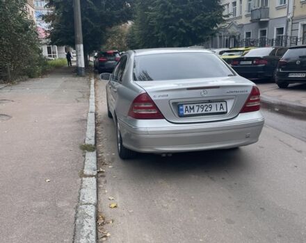 Сірий Мерседес 200, об'ємом двигуна 2 л та пробігом 300 тис. км за 3900 $, фото 6 на Automoto.ua