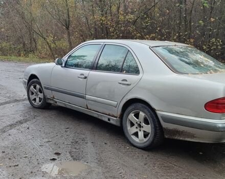 Сірий Мерседес 200, об'ємом двигуна 0 л та пробігом 500 тис. км за 1400 $, фото 4 на Automoto.ua