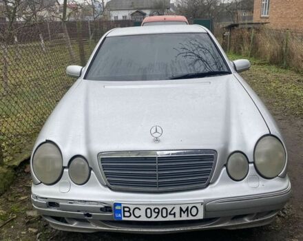 Серый Мерседес 200, объемом двигателя 2 л и пробегом 380 тыс. км за 4700 $, фото 6 на Automoto.ua