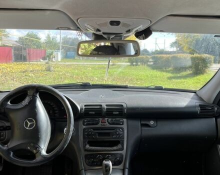 Серый Мерседес 200, объемом двигателя 0 л и пробегом 260 тыс. км за 3999 $, фото 14 на Automoto.ua