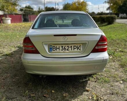 Серый Мерседес 200, объемом двигателя 0 л и пробегом 260 тыс. км за 3999 $, фото 8 на Automoto.ua