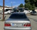 Серый Мерседес 200, объемом двигателя 2 л и пробегом 362 тыс. км за 3450 $, фото 1 на Automoto.ua