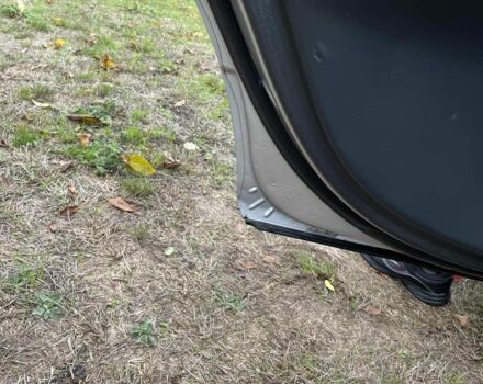 Серый Мерседес 200, объемом двигателя 0 л и пробегом 260 тыс. км за 3999 $, фото 17 на Automoto.ua