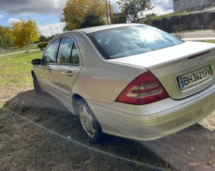 Серый Мерседес 200, объемом двигателя 0 л и пробегом 260 тыс. км за 3999 $, фото 9 на Automoto.ua