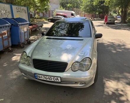 Сірий Мерседес 200, об'ємом двигуна 2 л та пробігом 330 тис. км за 3700 $, фото 3 на Automoto.ua