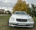 Серый Мерседес 200, объемом двигателя 0 л и пробегом 260 тыс. км за 3999 $, фото 1 на Automoto.ua