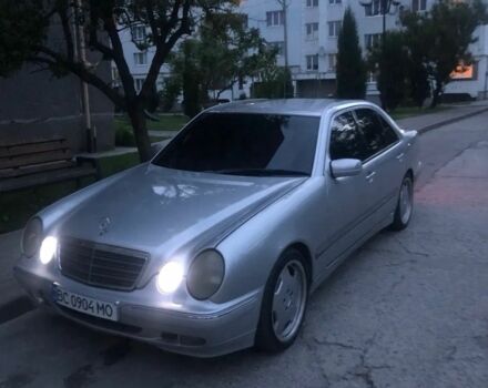 Серый Мерседес 200, объемом двигателя 2 л и пробегом 380 тыс. км за 4700 $, фото 5 на Automoto.ua