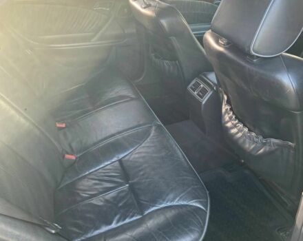 Серый Мерседес 200, объемом двигателя 3.2 л и пробегом 400 тыс. км за 1950 $, фото 1 на Automoto.ua