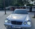 Серый Мерседес 200, объемом двигателя 2 л и пробегом 362 тыс. км за 3450 $, фото 1 на Automoto.ua