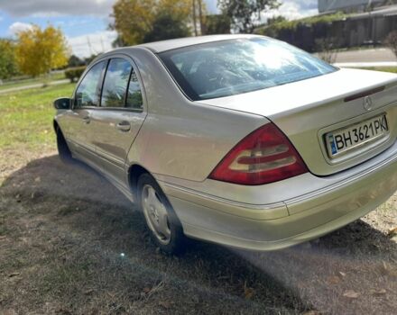 Серый Мерседес 200, объемом двигателя 0 л и пробегом 260 тыс. км за 3999 $, фото 20 на Automoto.ua