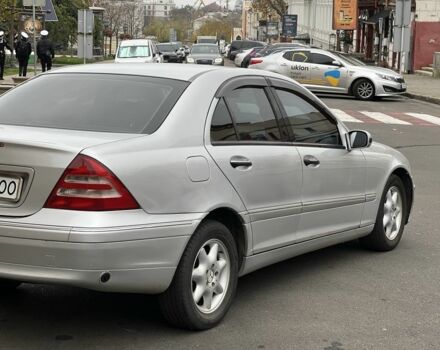 Сірий Мерседес 200, об'ємом двигуна 2 л та пробігом 200 тис. км за 3800 $, фото 8 на Automoto.ua