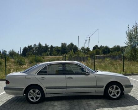 Сірий Мерседес 200, об'ємом двигуна 2 л та пробігом 390 тис. км за 3700 $, фото 3 на Automoto.ua