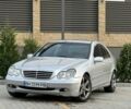 Сірий Мерседес 200, об'ємом двигуна 2 л та пробігом 340 тис. км за 3339 $, фото 1 на Automoto.ua