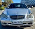 Серый Мерседес 200, объемом двигателя 2 л и пробегом 440 тыс. км за 3500 $, фото 5 на Automoto.ua