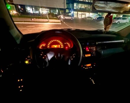 Серый Мерседес 200, объемом двигателя 2 л и пробегом 440 тыс. км за 3500 $, фото 13 на Automoto.ua