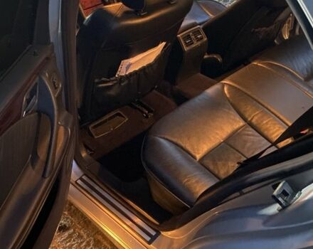 Сірий Мерседес 200, об'ємом двигуна 2 л та пробігом 440 тис. км за 5200 $, фото 7 на Automoto.ua