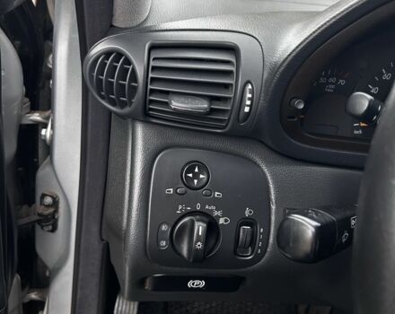 Серый Мерседес 200, объемом двигателя 2 л и пробегом 343 тыс. км за 4700 $, фото 12 на Automoto.ua