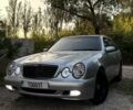 Серый Мерседес 200, объемом двигателя 2 л и пробегом 343 тыс. км за 5750 $, фото 1 на Automoto.ua