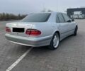Серый Мерседес 200, объемом двигателя 2 л и пробегом 320 тыс. км за 4500 $, фото 2 на Automoto.ua