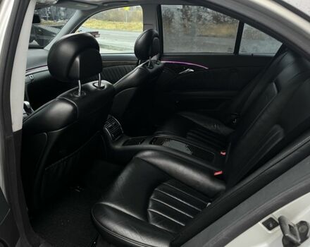 Серый Мерседес 200, объемом двигателя 1.8 л и пробегом 400 тыс. км за 6300 $, фото 7 на Automoto.ua