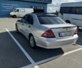 Серый Мерседес 200, объемом двигателя 2 л и пробегом 400 тыс. км за 4800 $, фото 3 на Automoto.ua