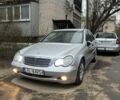 Серый Мерседес 200, объемом двигателя 2.2 л и пробегом 333 тыс. км за 2448 $, фото 1 на Automoto.ua