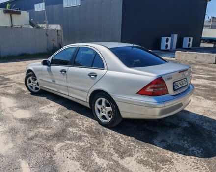 Серый Мерседес 200, объемом двигателя 1.8 л и пробегом 363 тыс. км за 3700 $, фото 19 на Automoto.ua