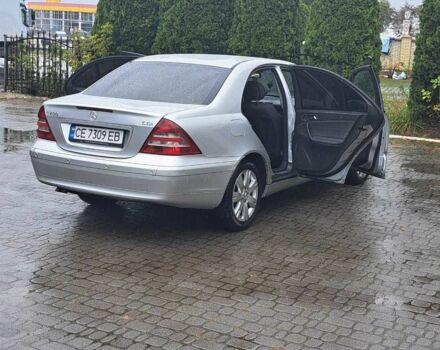 Сірий Мерседес 200, об'ємом двигуна 2.1 л та пробігом 340 тис. км за 4600 $, фото 14 на Automoto.ua