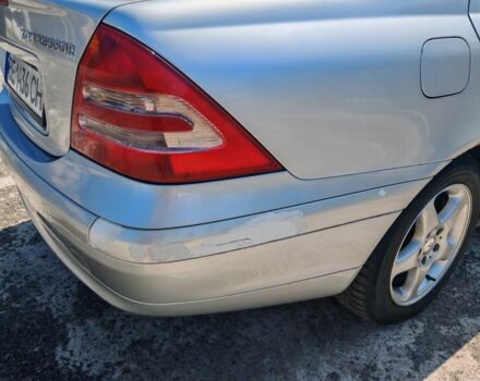 Серый Мерседес 200, объемом двигателя 1.8 л и пробегом 363 тыс. км за 3700 $, фото 12 на Automoto.ua