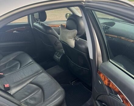 Серый Мерседес 200, объемом двигателя 2 л и пробегом 357 тыс. км за 4600 $, фото 9 на Automoto.ua