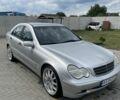 Серый Мерседес 200, объемом двигателя 1.8 л и пробегом 235 тыс. км за 6000 $, фото 6 на Automoto.ua