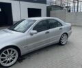 Серый Мерседес 200, объемом двигателя 1.8 л и пробегом 235 тыс. км за 6000 $, фото 9 на Automoto.ua