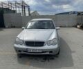 Серый Мерседес 200, объемом двигателя 1.8 л и пробегом 235 тыс. км за 6000 $, фото 7 на Automoto.ua