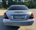 Сірий Мерседес 200, об'ємом двигуна 2.1 л та пробігом 480 тис. км за 5950 $, фото 3 на Automoto.ua