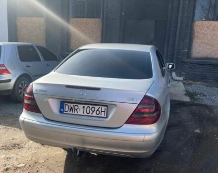 Серый Мерседес 200, объемом двигателя 2 л и пробегом 309 тыс. км за 2999 $, фото 3 на Automoto.ua