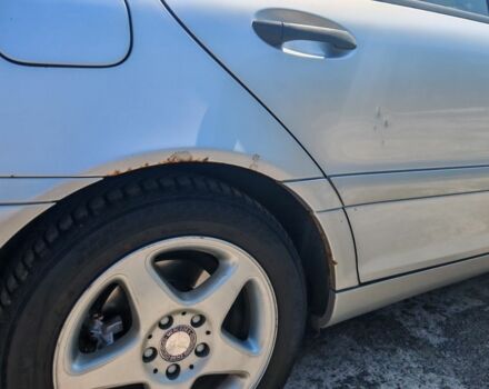 Серый Мерседес 200, объемом двигателя 1.8 л и пробегом 363 тыс. км за 3700 $, фото 13 на Automoto.ua