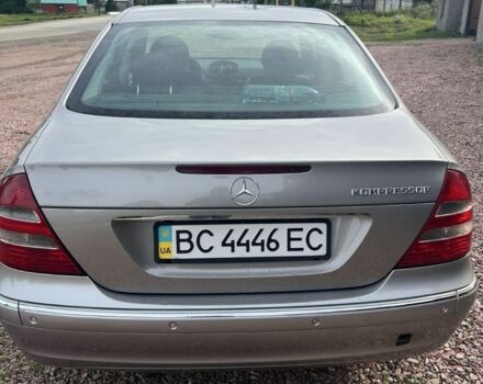 Серый Мерседес 200, объемом двигателя 2 л и пробегом 357 тыс. км за 4600 $, фото 5 на Automoto.ua