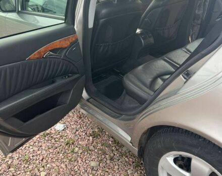 Серый Мерседес 200, объемом двигателя 2 л и пробегом 357 тыс. км за 4600 $, фото 11 на Automoto.ua