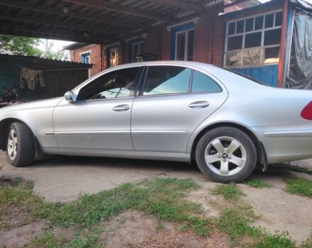 Серый Мерседес 200, объемом двигателя 1.8 л и пробегом 230 тыс. км за 7000 $, фото 1 на Automoto.ua