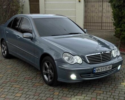 Серый Мерседес 200, объемом двигателя 2.2 л и пробегом 260 тыс. км за 8500 $, фото 1 на Automoto.ua