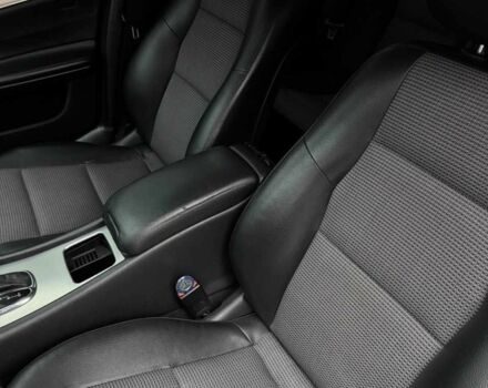 Серый Мерседес 200, объемом двигателя 2.2 л и пробегом 260 тыс. км за 8500 $, фото 16 на Automoto.ua