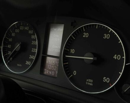 Серый Мерседес 200, объемом двигателя 2.2 л и пробегом 260 тыс. км за 8500 $, фото 22 на Automoto.ua