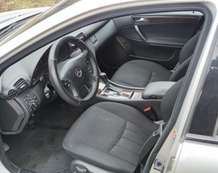 Сірий Мерседес 200, об'ємом двигуна 1.8 л та пробігом 203 тис. км за 7199 $, фото 5 на Automoto.ua