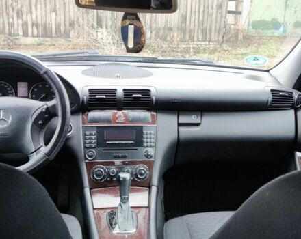 Сірий Мерседес 200, об'ємом двигуна 1.8 л та пробігом 203 тис. км за 7199 $, фото 7 на Automoto.ua