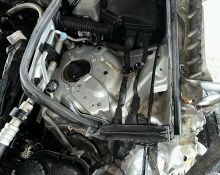 Серый Мерседес 200, объемом двигателя 1.8 л и пробегом 373 тыс. км за 2950 $, фото 16 на Automoto.ua